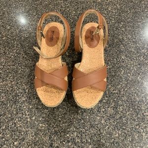 Michael Kors Size 11 Girls platform espadrilles.